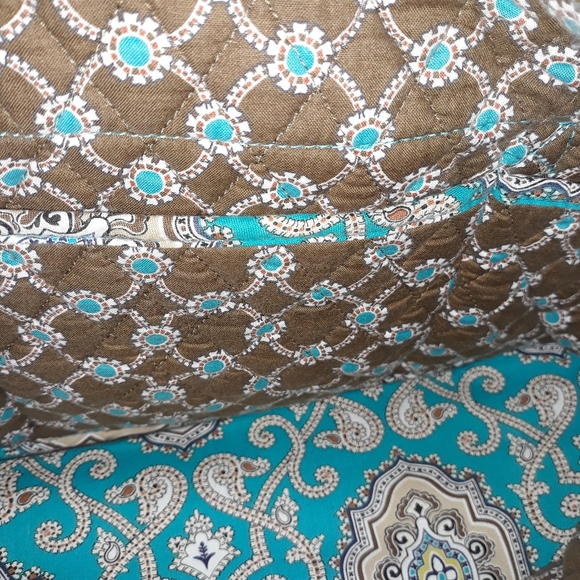 Vera Bradley cotton carryall. - Picture 4 of 13